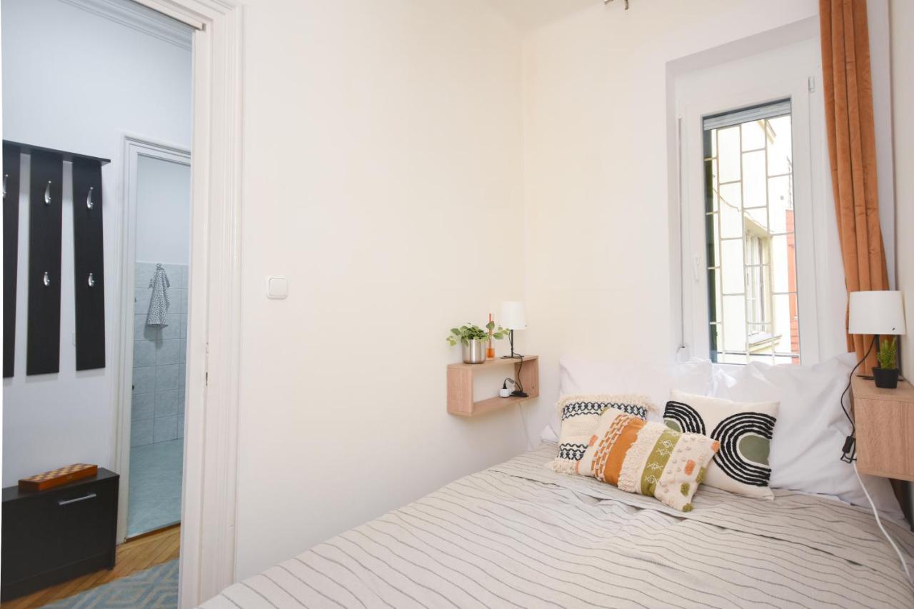 Castle Nest Apartment Budapest Bagian luar foto